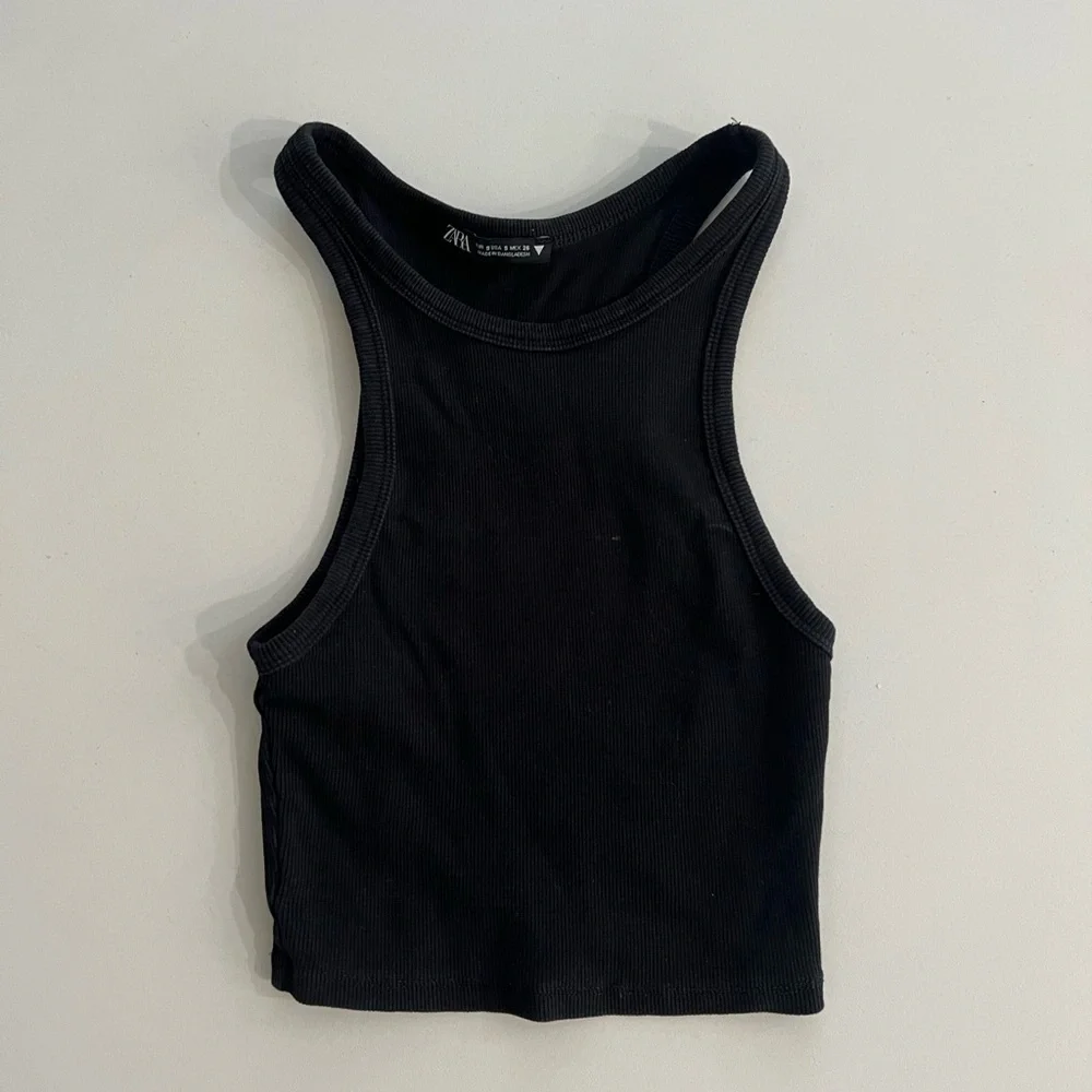Zara Basic Rib Tank Top - Picture 1 of 4
